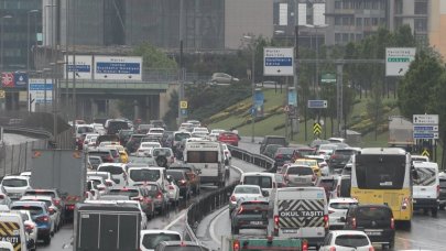 İstanbul’da trafik kilitlendi!