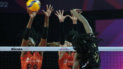 Voleybolda Avrupa'nın zirvesinde Türk derbisi