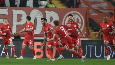 Antalyaspor küme düşer mi? Antalyaspor'un kalan maçları