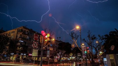 Bu kez İstanbul'a geliyor! Meteoroloji uyardı: Yarın öğleden sonra...