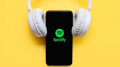 iPhone kullanıcılarına üzücü haber:  Gelecek ay Spotify Premium hesabınızı kullanamayabilirsiniz!