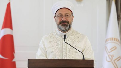 Diyanet İşleri Başkanı Ali Erbaş: Bayrağını seven çocuklar yetiştirmenin gayretindeyiz