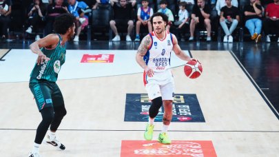 Anadolu Efes yine kaybetmedi