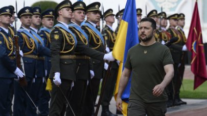 Zelenski'nden Rusya'da yaşananlara ilişkin ilk yorum