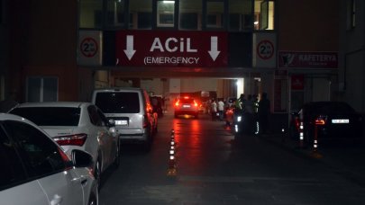 İhbara giden yunus ekibi otomobille çarpıştı: 1’i ağır 2 polis yaralı