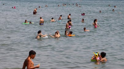 3 şehirde aşırı sıcaklar onlarca kişiyi hastanelik etti