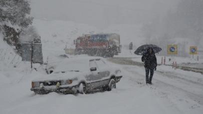 Ankara için kar uyarısı! Okullar yarın tatil mi? Kar kaçta yağacak