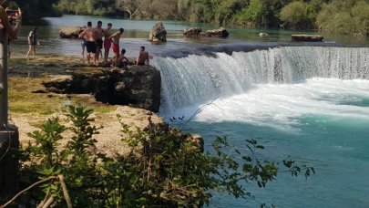 Manavgat Şelalesi'nde tehlikeli serinlik