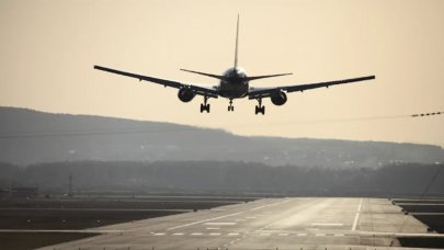 ‘Çantamda bomba mı var’ dedi, uçakta arama yapıldı