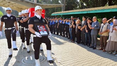 'Dayıya sor' videosuyla tanınmıştı: Polis memuru hayatını kaybetti