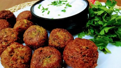 26 Eylül Gelinim Mutfakta falafel nasıl yapılır? Falafel tarifi ve yapılışı