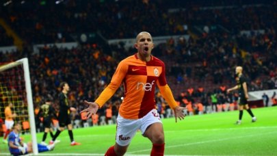 Feghouli'ye dokunan yanıyor