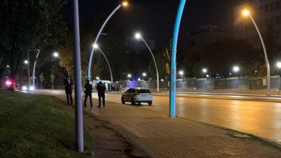 Şüpheli paket paniği: Cadde araç ve yaya trafiğine kapatıldı