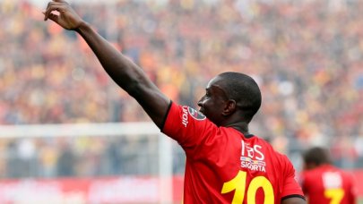 Demba Ba Medipol Başakşehir'de