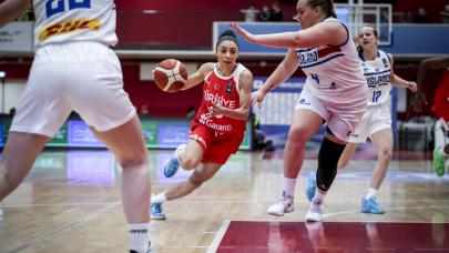 Türkiye İzlanda'yı deplasmanda 72-65 yendi