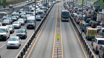 Metrobüsteki 'ilerleme' kavgasında bıçakla