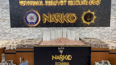 Emniyet tarafından Narkogüç 46 operasyonunda yakalanan yasaklı maddeler sergilendi