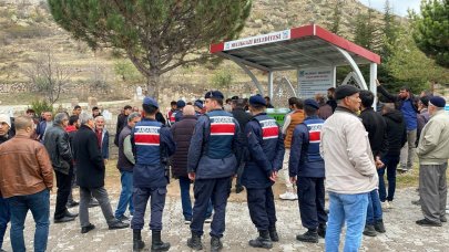 Keserli komşu cinayeti davasında arbede: Taraflar salondan çıkarıldı