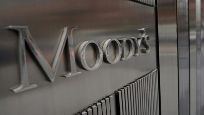 Moody's, New York Community Bank'ın kredi notunu düşürdü