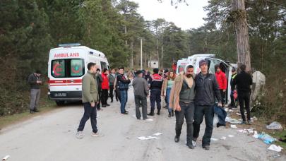 Feci kaza! Tatilcilerin taşındığı minibüs kontrolden çıktı: Çok sayıda yaralı var