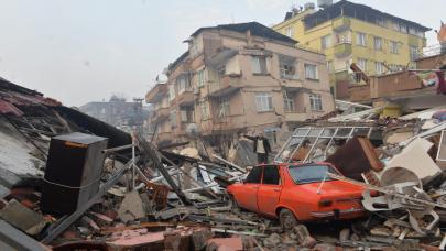 Pampal'dan büyük deprem uyarısı! "O kent yine yıkılır"