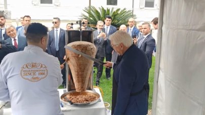 Almanya Cumhurbaşkanı Steinmeier İstanbul'da döner kesti