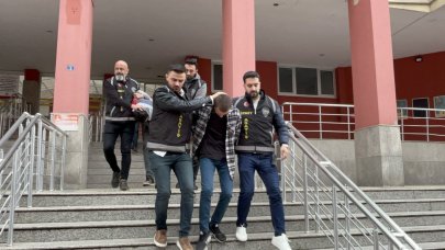 Yolda yürüyenleri korkutup darp etmişlerdi: 4 kişi tutuklandı