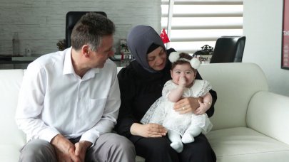 26 yıl sonra anne olan Emine'nin ilk anneler günü heyecanı