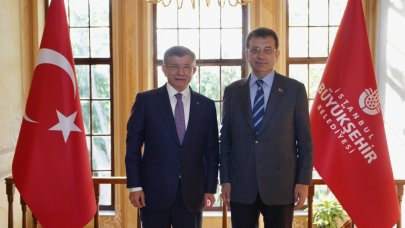 Davutoğlu’ndan İmamoğlu’na tebrik ziyareti