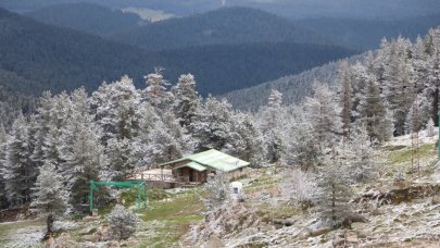 Kartalkaya beyaz örtüyle kaplandı