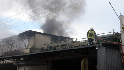 Mersin'de sanayi sitesinde yangın