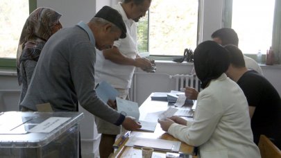 Sayılmayan oyların çöpe atıldığı mahalle yeniden sandık başında