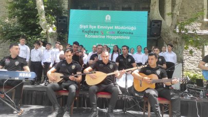 Kuştepe Çocuk Korosu Darülaceze sakinlerine konser verdi