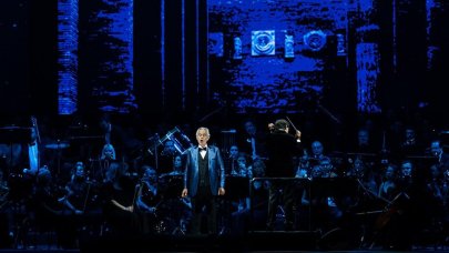 Andrea Bocelli, İstanbul'da stadyum konseri verdi