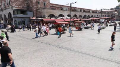 Eminönü’nde bayram öncesi beklenen yoğunluk oluşmadı