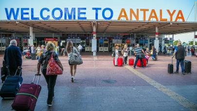 Yılın en çok uçuşu ve yolcu sayısı Antalya Havalimanı'nda yaşandı