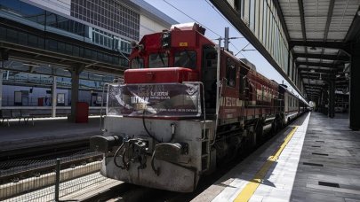 Turistik Tatvan Treni, ilk seferini törenle açtı