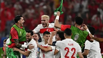 Siyasilerden, A Milli Futbol Takımı'na tebrik mesajları