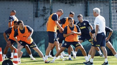 Fenerbahçe'de yeni sezon hazırlıkları devam ediyor