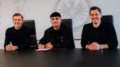 Milli futbolcu Can Uzun, Eintracht Frankfurt'a transfer oldu