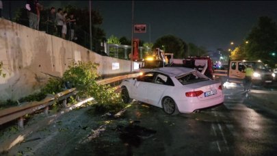 Pendik'te korkunç kaza! Direksiyon hakimiyetini kaybeden sürücü alt yola düştü