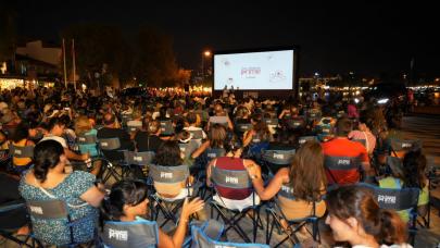 Yazlık tatil beldelerinde düzenlenen "Açık Hava Sinema" etkinlikleri başlıyor