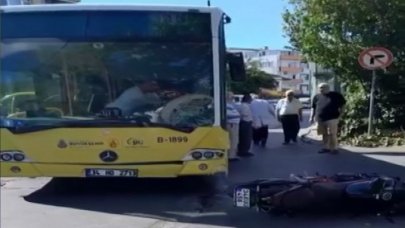 İstanbul Sarıyer’de İETT otobüsü motosikletliye çarptı