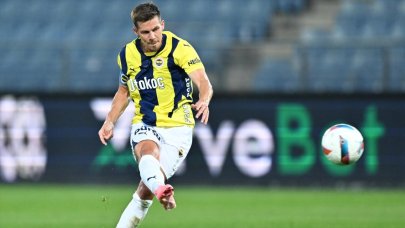 Fenerbahçe, Miha Zajc'ı Fransız takıma kiraladığını duyurdu