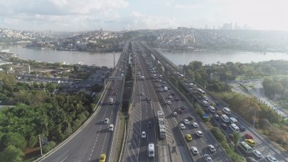 İstanbul'da yeni eğitim-öğretim yılının ilk günü: Trafik yoğunluğu yüzde 58'e ulaştı