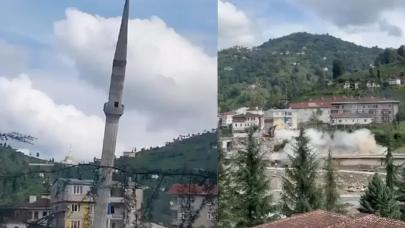 Köprübaşı Cami'nin minaresi kontrollü olarak yıkıldı