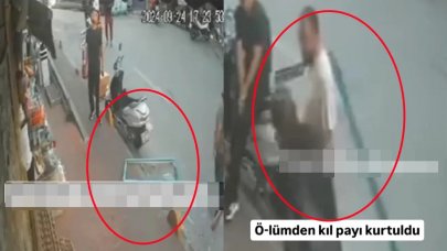 Eminönü'nde akılalmaz kaza: Pencere yoldaki kişinin üstüne düştü