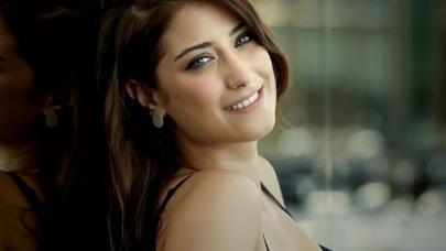 Hazal Kaya'ya büyük şok! 'Ali bildiğin gibi biri değil, kanıtlar var'