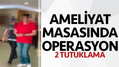 Ameliyat masasında operasyon