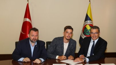 Altay Bayındır Fenerbahçe'de